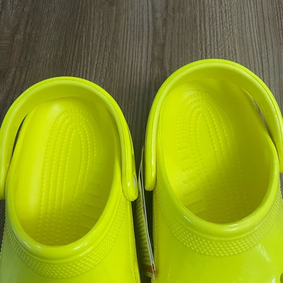 Crocs Classic Neon Highlighter Clogs Unisex M7/W9 - Picture 3 of 7